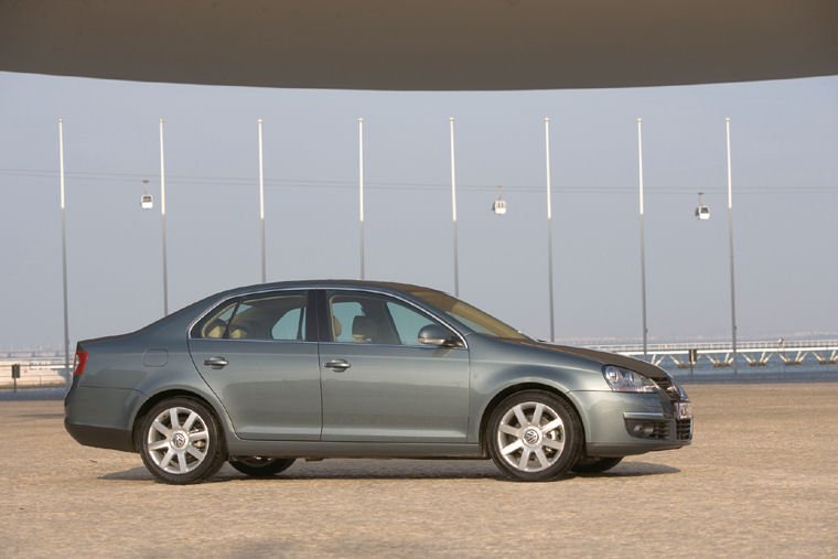 2007 Volkswagen Jetta 2.0 FSI Picture